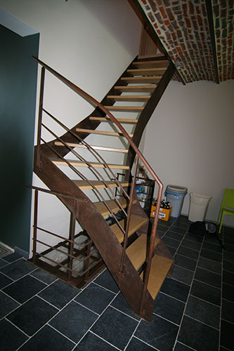 Escalier à Fransnes-lez-gosselies